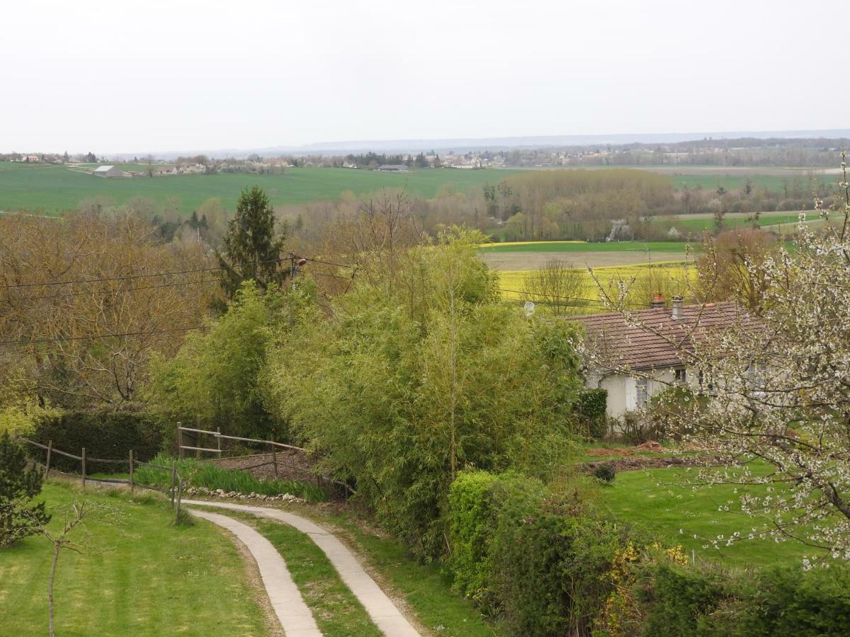 La Maison Ronde Et Ses 2 Cahutes Monthoiron Exterior foto